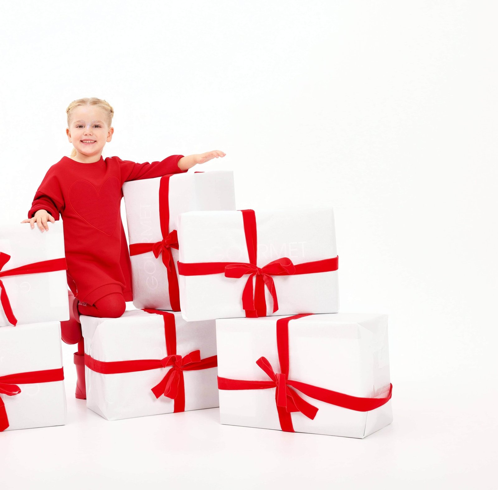 Παιδικό σετ κόκκινο φόρεμα καρδιά και καλσόν Agatha Ruiz De La Prada - Image 4