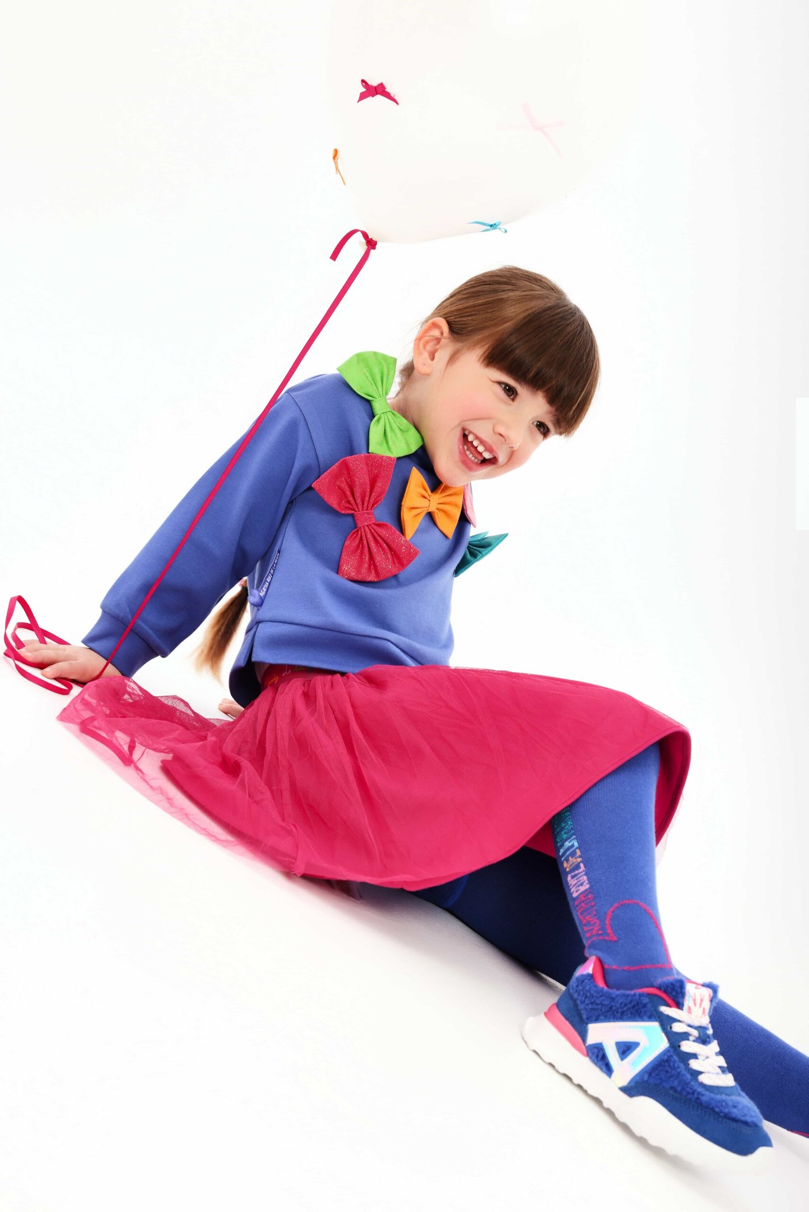 Παιδικό Σετ με Μπλούζα Φιόγκους, Τούλινη Φούστα και Καλσόν – Φούξια/Μπλε - Image 4