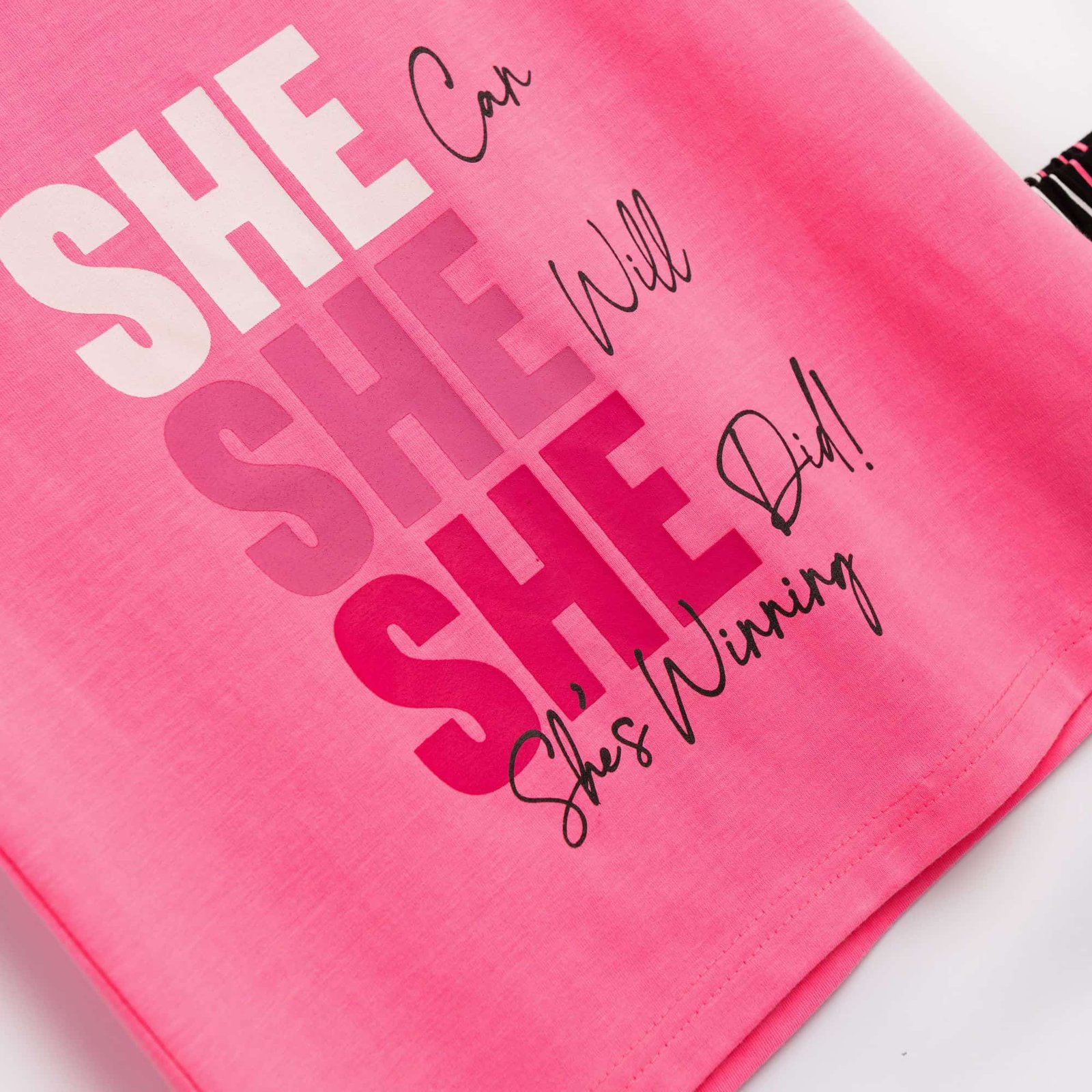 Σετ Μπλούζα & Κολάν Κορίτσι Funky “She Can” – Φούξια/Μαύρο - Image 2